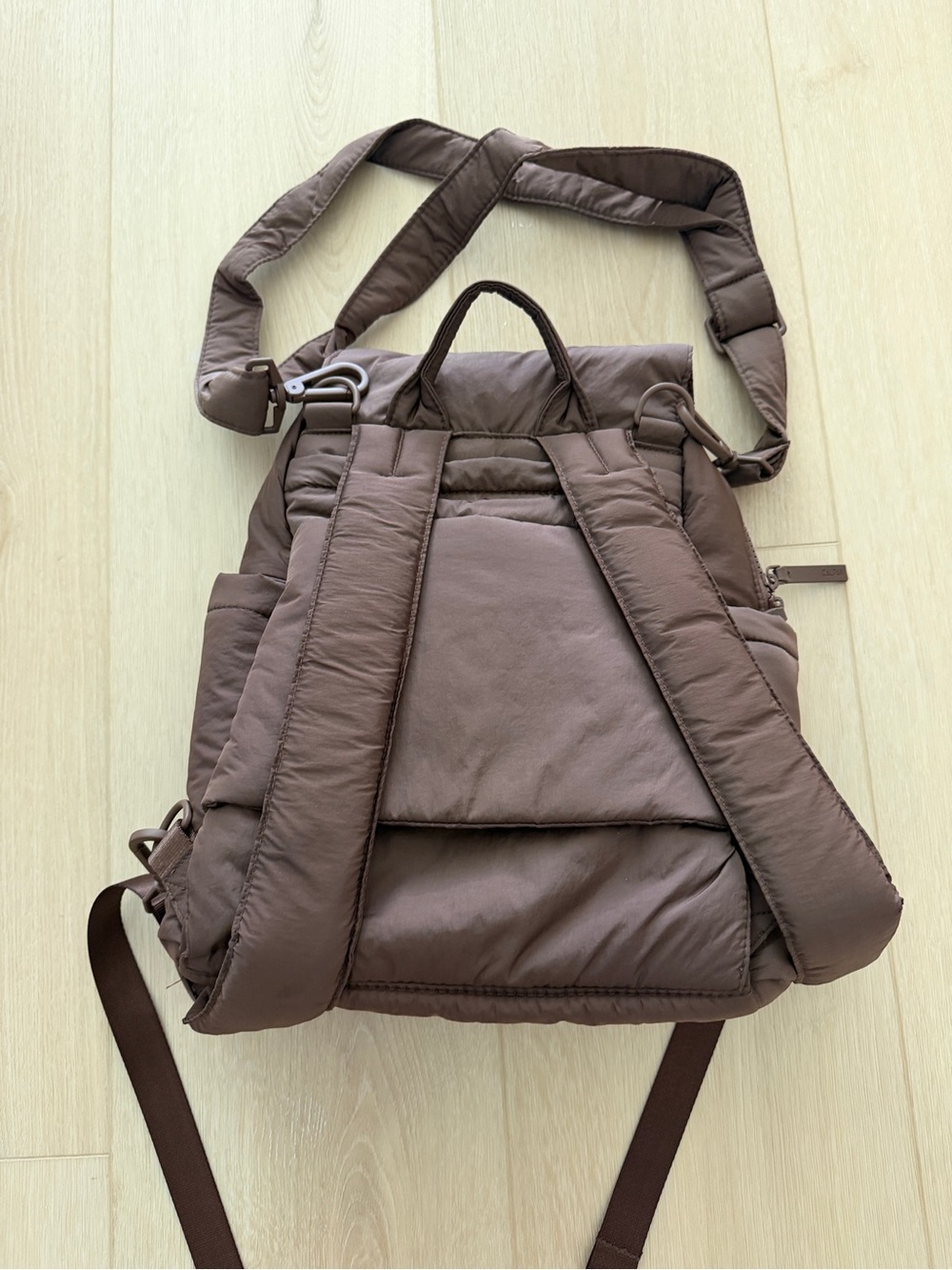 Calpak mini diaper backpack hazelnut - Picture 5 of 7